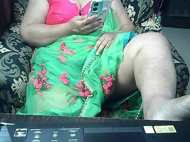 Indianbhabhimilf40 webcam