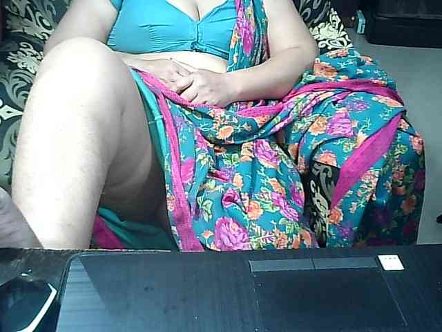 Indianbhabhimilf40 webcam