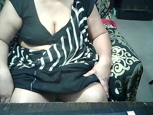 Indianbhabhimilf40 webcam