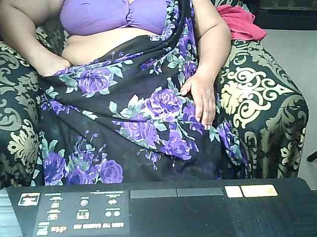 Indianbhabhimilf40 webcam