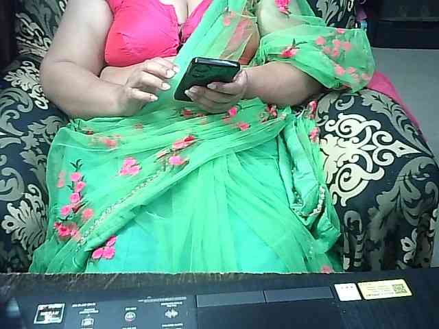 Indianbhabhimilf40 webcam