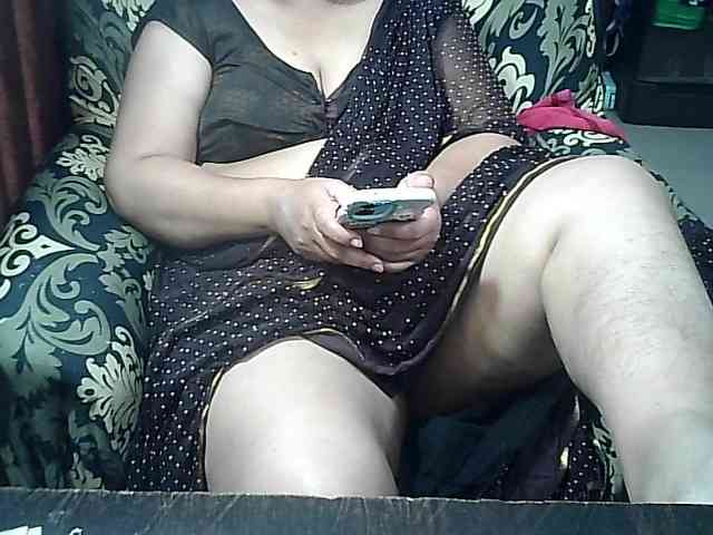 Indianbhabhimilf40 webcam