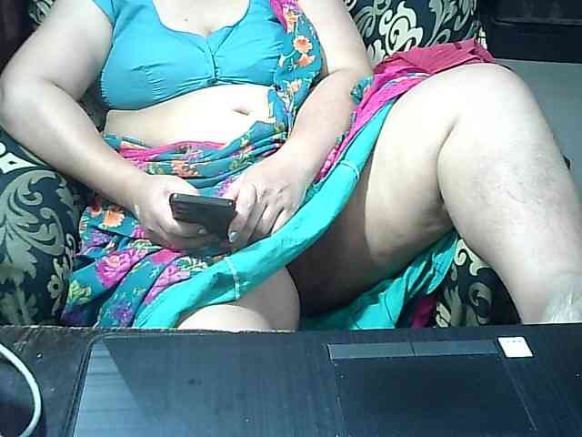 Indianbhabhimilf40 webcam