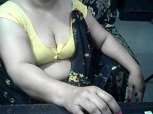 Indianbhabhimilf40 webcam