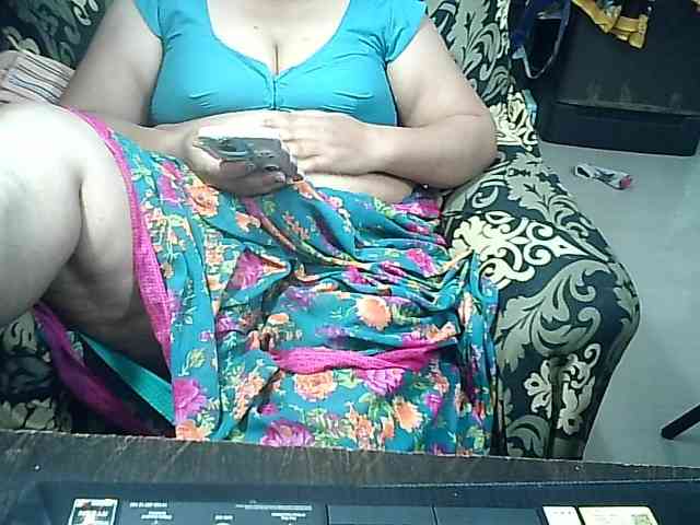 Indianbhabhimilf40 webcam