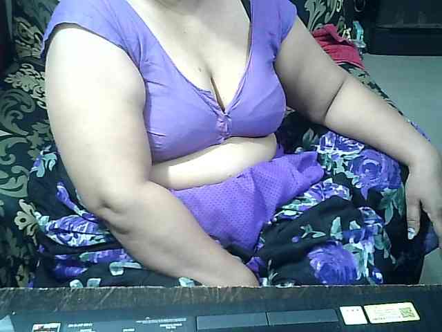 Indianbhabhimilf40 webcam