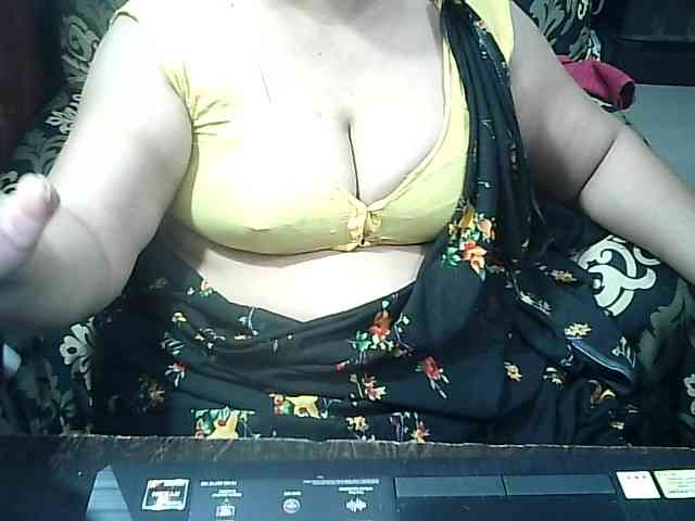 Indianbhabhimilf40 webcam
