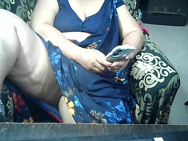 Indianbhabhimilf40 webcam