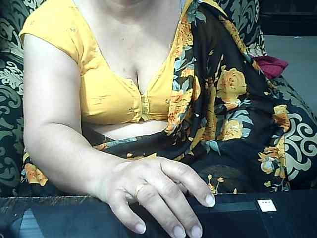 Indianbhabhimilf40 webcam