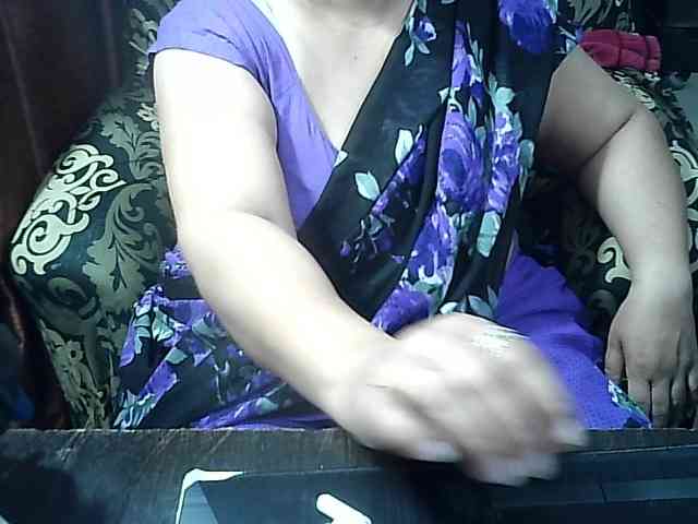 Indianbhabhimilf40 webcam