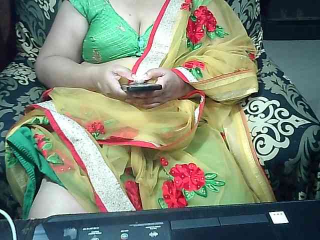 Indianbhabhimilf40 webcam