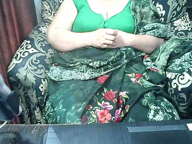 Indianbhabhimilf40 webcam