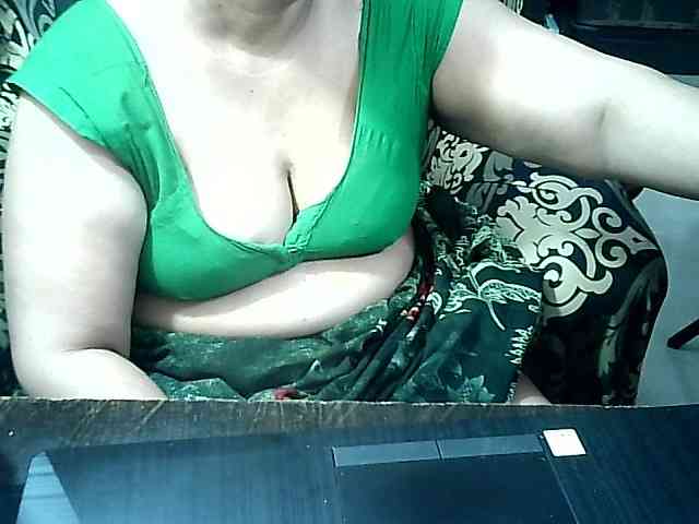 Indianbhabhimilf40 webcam