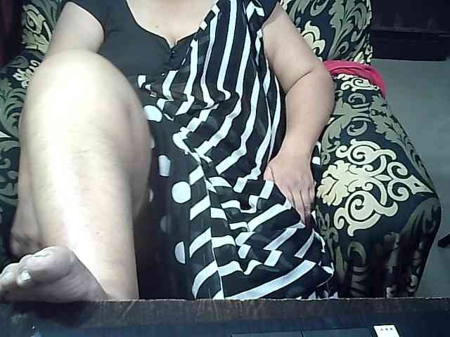 Indianbhabhimilf40 webcam