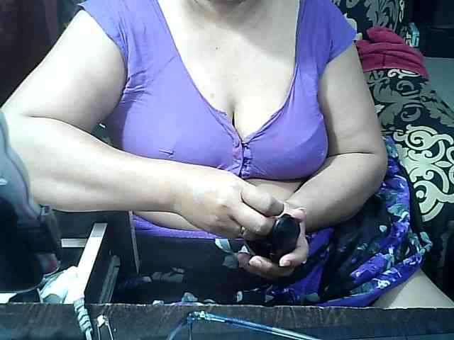 Indianbhabhimilf40 webcam