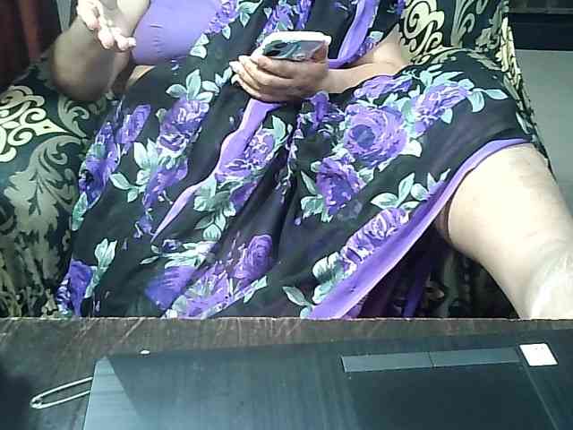 Indianbhabhimilf40 webcam