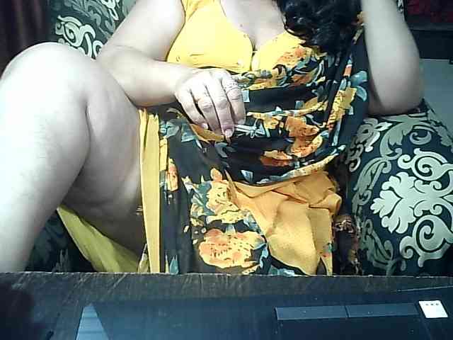 Indianbhabhimilf40 webcam