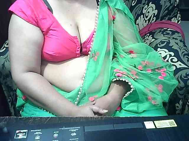 Indianbhabhimilf40 webcam