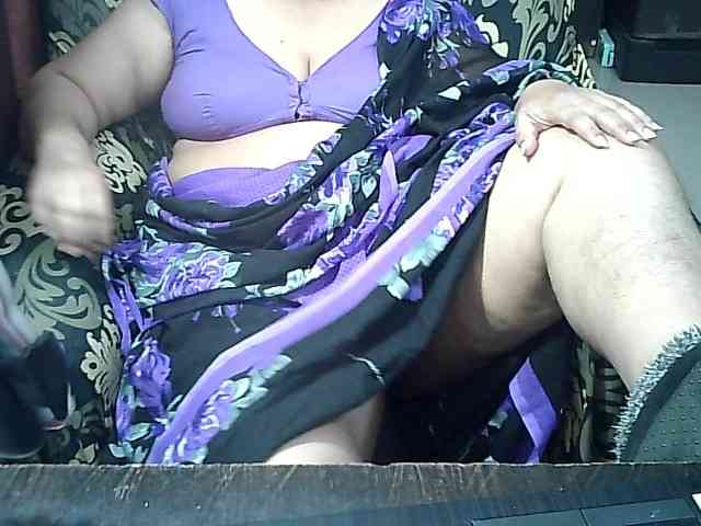 Indianbhabhimilf40 webcam