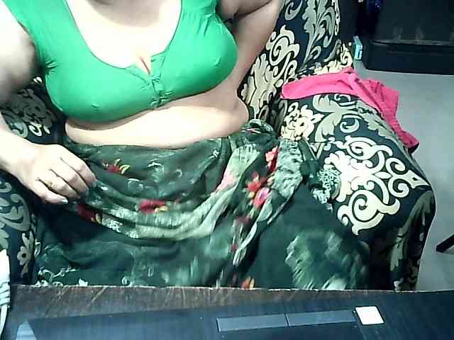 Indianbhabhimilf40 webcam