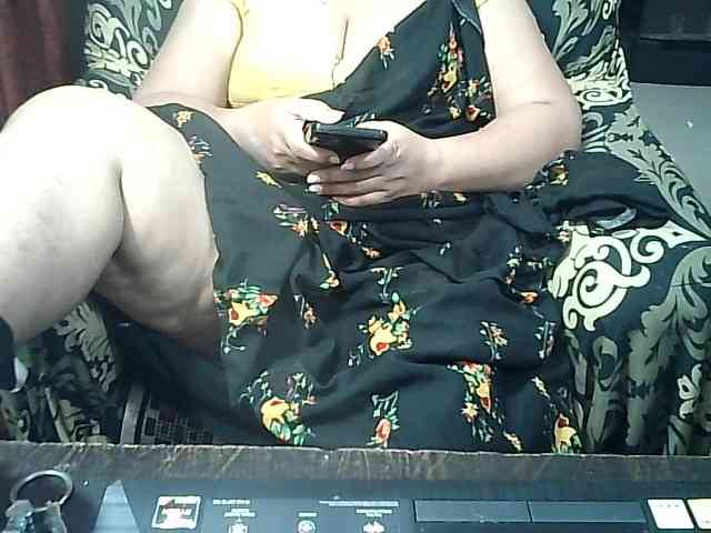 Indianbhabhimilf40 webcam