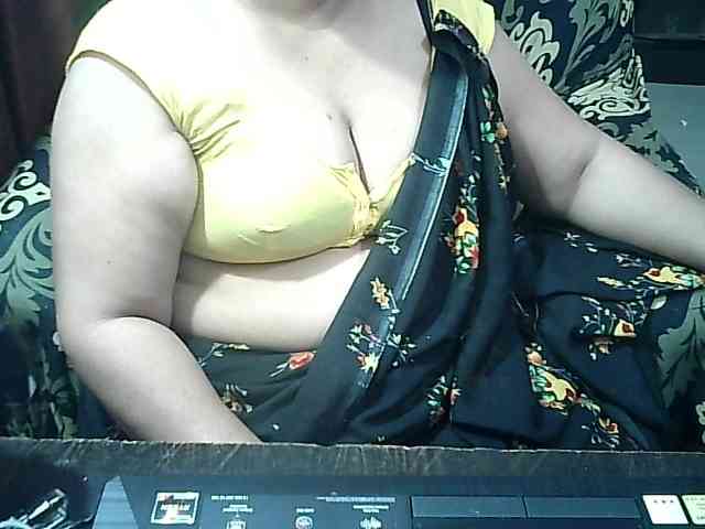 Indianbhabhimilf40 webcam