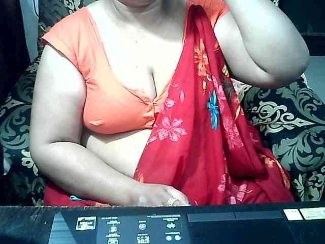Indianbhabhimilf40 webcam