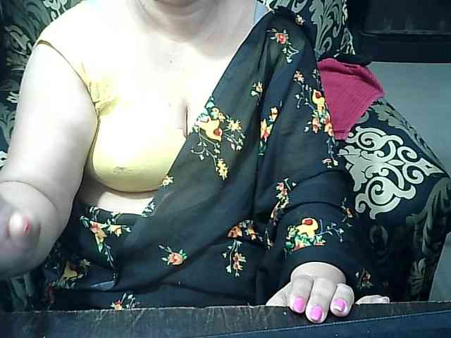 Indianbhabhimilf40 webcam