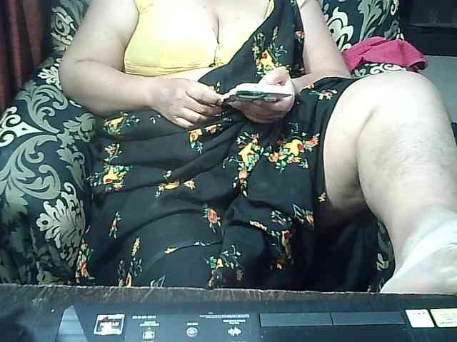 Indianbhabhimilf40 webcam