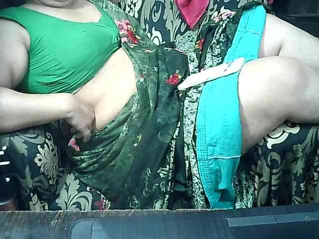 Indianbhabhimilf40 webcam