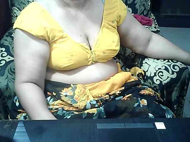 Indianbhabhimilf40 webcam