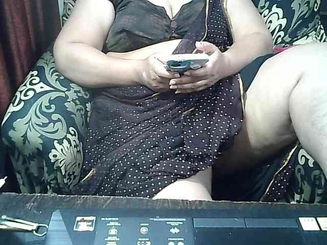 Indianbhabhimilf40 webcam