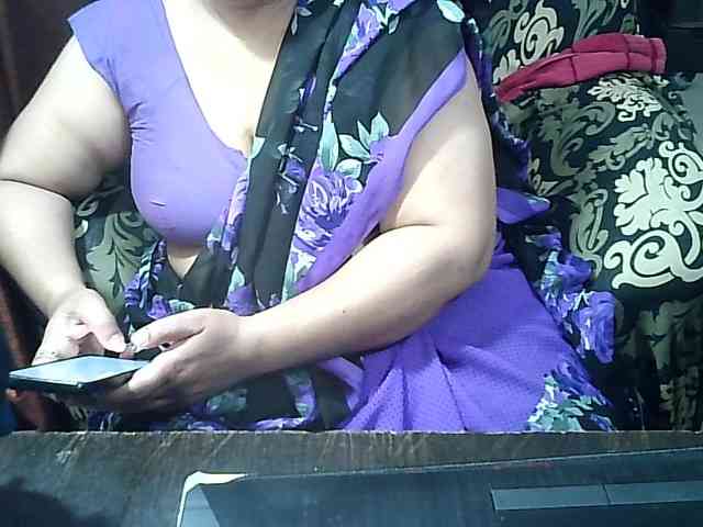 Indianbhabhimilf40 webcam