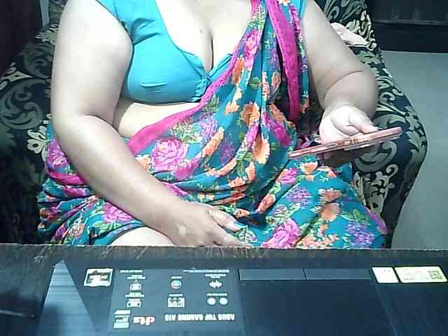 Indianbhabhimilf40 webcam