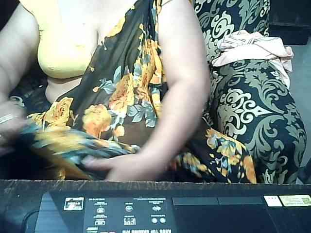 Indianbhabhimilf40 webcam