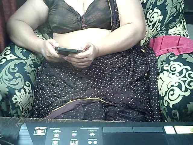 Indianbhabhimilf40 webcam