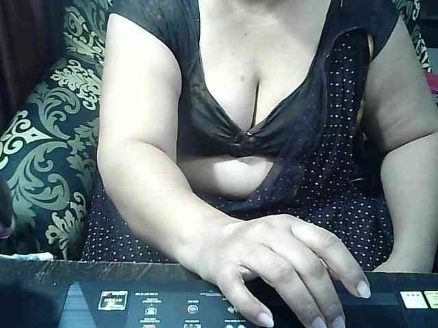 Indianbhabhimilf40 webcam