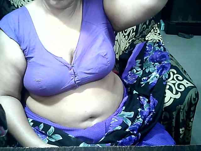 Indianbhabhimilf40 webcam