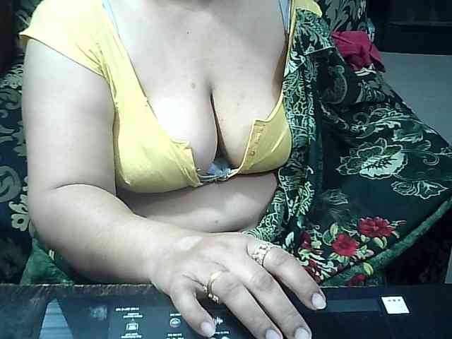 Indianbhabhimilf40 webcam