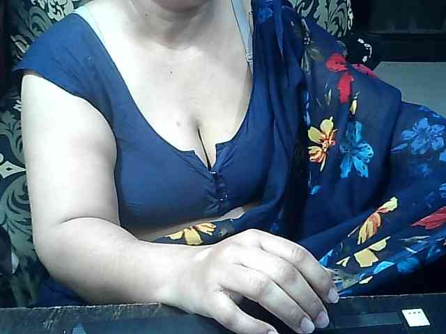 Indianbhabhimilf40 webcam