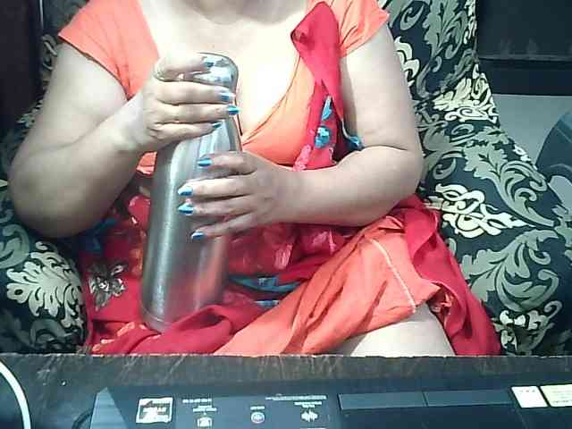 Indianbhabhimilf40 webcam