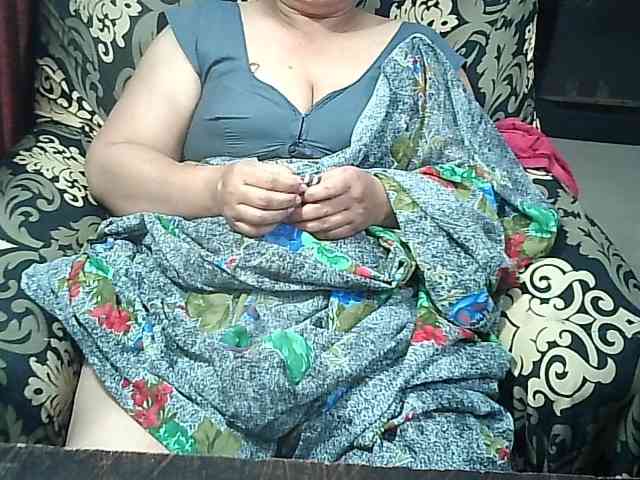 Indianbhabhimilf40 webcam