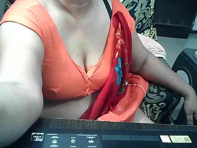 Indianbhabhimilf40 webcam