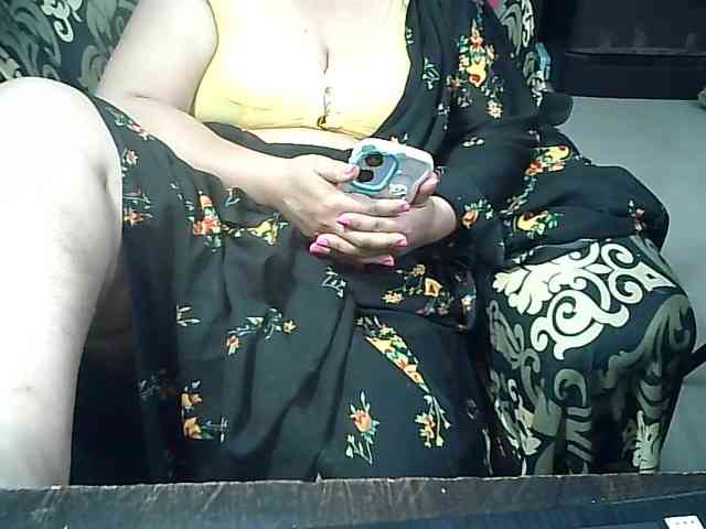 Indianbhabhimilf40 webcam