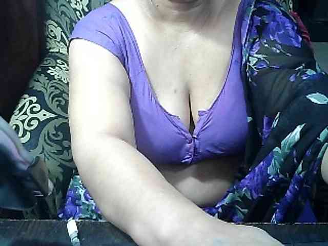 Indianbhabhimilf40 webcam