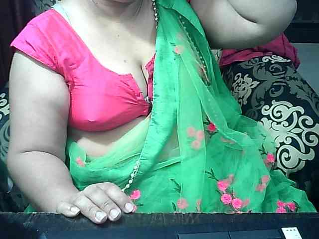 Indianbhabhimilf40 webcam