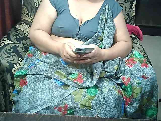 Indianbhabhimilf40 webcam