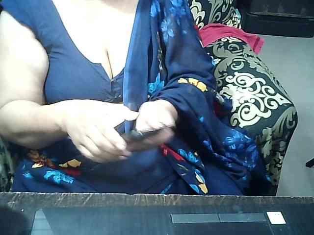 Indianbhabhimilf40 webcam