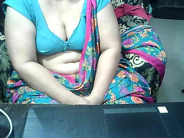 Indianbhabhimilf40 webcam