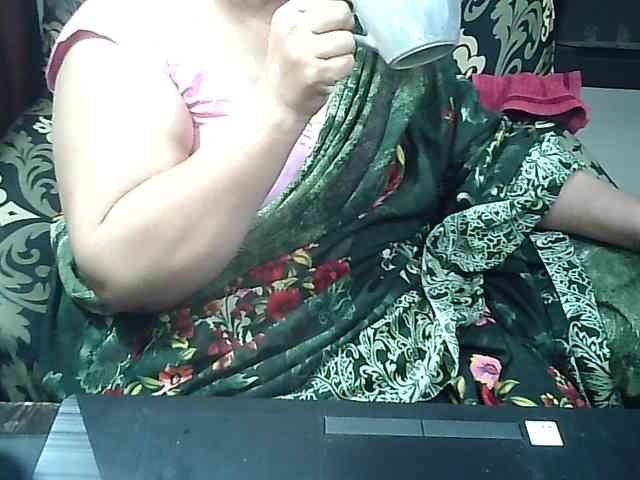 Indianbhabhimilf40 webcam